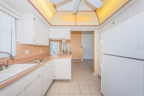 Villa ou maison à vendre à Tarpon Springs, Floride: 3 chambres, 132.2 m2 № 2398538 - photo 14