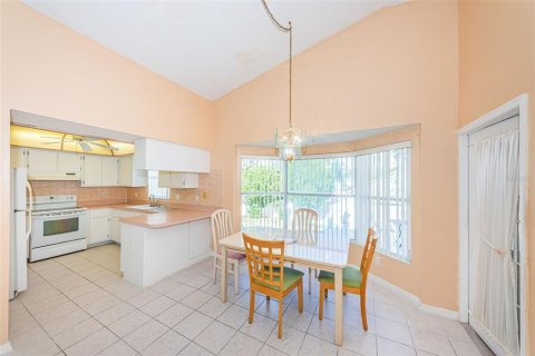 Villa ou maison à vendre à Tarpon Springs, Floride: 3 chambres, 132.2 m2 № 2398538 - photo 12