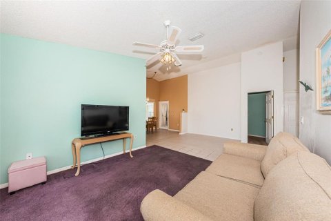 Villa ou maison à vendre à Tarpon Springs, Floride: 3 chambres, 132.2 m2 № 2398538 - photo 8
