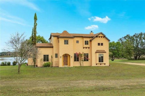 Villa ou maison à Howey-in-the-Hills, Floride 3 chambres, 277.22 m2 № 2350333