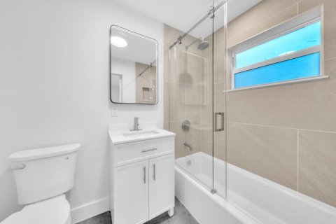 Villa ou maison à louer à Hollywood, Floride: 4 chambres, 139.35 m2 № 2383043 - photo 19