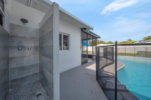Villa ou maison à louer à Hollywood, Floride: 4 chambres, 139.35 m2 № 2383043 - photo 26