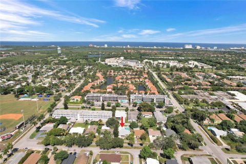 Villa ou maison à louer à Hollywood, Floride: 4 chambres, 139.35 m2 № 2383043 - photo 30