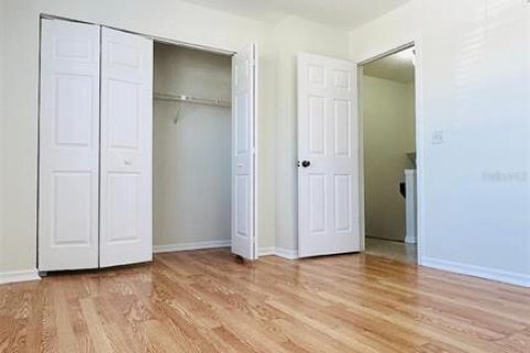 Touwnhouse à louer à Tampa, Floride: 2 chambres, 104.05 m2 № 2416798 - photo 13