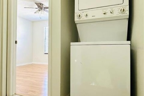 Touwnhouse à louer à Tampa, Floride: 2 chambres, 104.05 m2 № 2416798 - photo 17