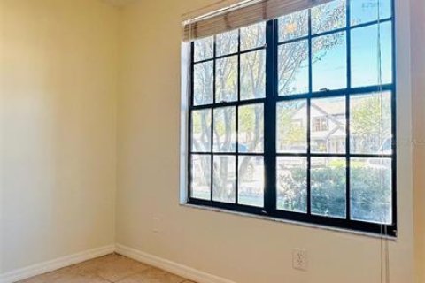 Touwnhouse à louer à Tampa, Floride: 2 chambres, 104.05 m2 № 2416798 - photo 12