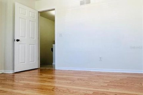 Touwnhouse à louer à Tampa, Floride: 2 chambres, 104.05 m2 № 2416798 - photo 14