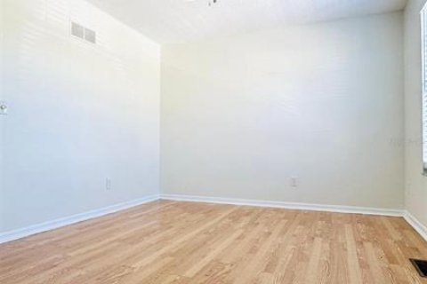 Touwnhouse à louer à Tampa, Floride: 2 chambres, 104.05 m2 № 2416798 - photo 16