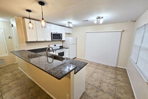 Apartamento en alquiler en Lake Mary, Florida, 2 dormitorios, 102.19 m2 № 1903358 - foto 4