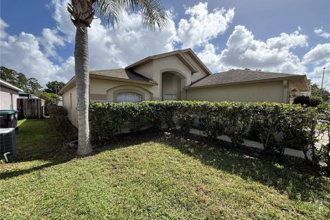 Villa ou maison à louer à Orlando, Floride: 3 chambres, 116.59 m2 № 2433561 - photo 3