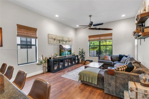 House in Cooper City, Florida 4 bedrooms, 252.69 sq.m. № 1740036 - photo 20