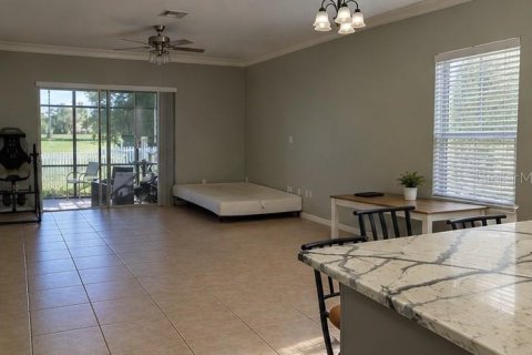 Villa ou maison à vendre à DeBary, Floride: 4 chambres, 191.75 m2 № 2427612 - photo 4