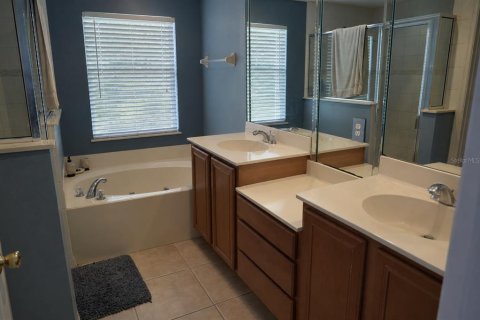 Villa ou maison à vendre à DeBary, Floride: 4 chambres, 191.75 m2 № 2427612 - photo 8