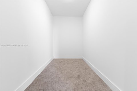 Condo in Aventura, Florida, 2 bedrooms  № 1925788 - photo 15