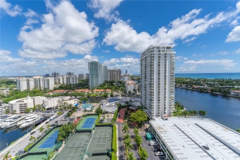 Condo in Aventura, Florida, 2 bedrooms  № 1925788 - photo 29