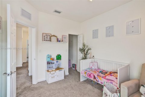 Townhouse in Hialeah, Florida 3 bedrooms, 153.29 sq.m. № 2020360 - photo 24