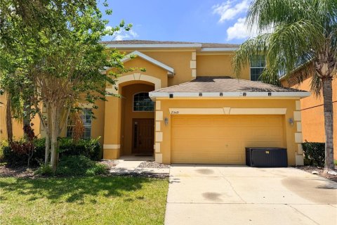House in Kissimmee, Florida 6 bedrooms, 267 sq.m. № 2122233