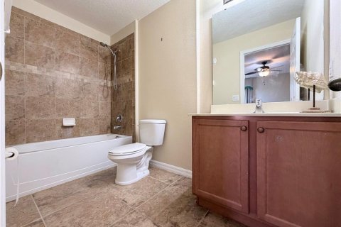House in Kissimmee, Florida 6 bedrooms, 267 sq.m. № 2122233 - photo 23