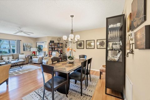 Copropriété à vendre à Sarasota, Floride: 2 chambres, 127.65 m2 № 1537980 - photo 8
