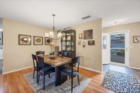 Copropriété à vendre à Sarasota, Floride: 2 chambres, 127.65 m2 № 1537980 - photo 7