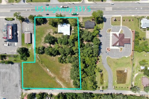 Propiedad comercial en venta en De Funiak Springs, Florida № 559385 - foto 1