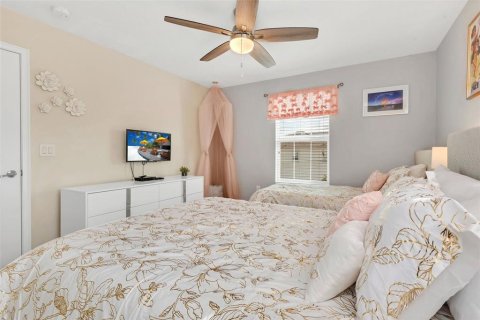 Casa en venta en Davenport, Florida, 8 dormitorios, 363.15 m2 № 2203987 - foto 29