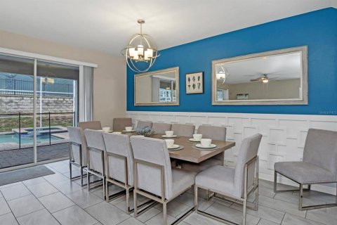 Casa en venta en Davenport, Florida, 8 dormitorios, 363.15 m2 № 2203987 - foto 8