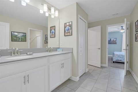 Casa en venta en Davenport, Florida, 8 dormitorios, 363.15 m2 № 2203987 - foto 21