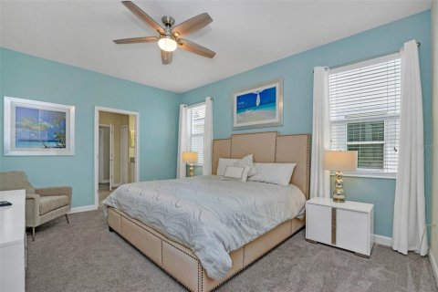 Casa en venta en Davenport, Florida, 8 dormitorios, 363.15 m2 № 2203987 - foto 9