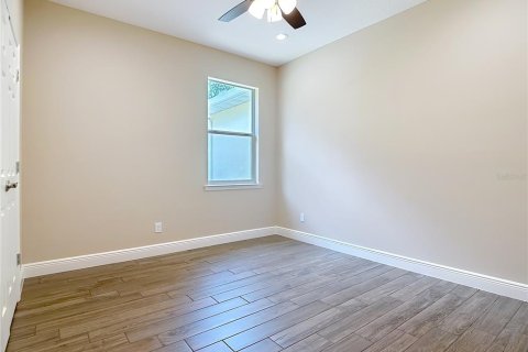 Casa en venta en Orlando, Florida, 4 dormitorios, 271.92 m2 № 1773355 - foto 30