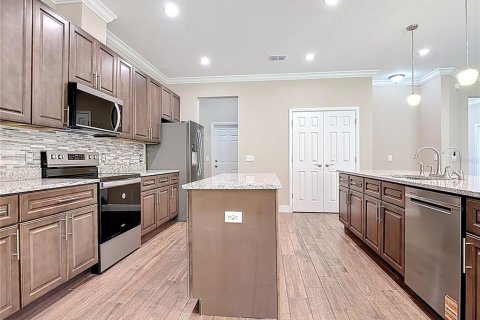 Casa en venta en Orlando, Florida, 4 dormitorios, 271.92 m2 № 1773355 - foto 18