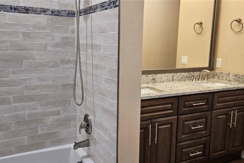 Casa en venta en Orlando, Florida, 4 dormitorios, 271.92 m2 № 1773355 - foto 14