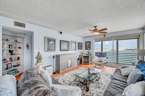 Copropriété à vendre à South Pasadena, Floride: 2 chambres, 120.77 m2 № 1677180 - photo 23