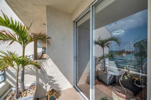 Copropriété à vendre à South Pasadena, Floride: 2 chambres, 120.77 m2 № 1677180 - photo 12