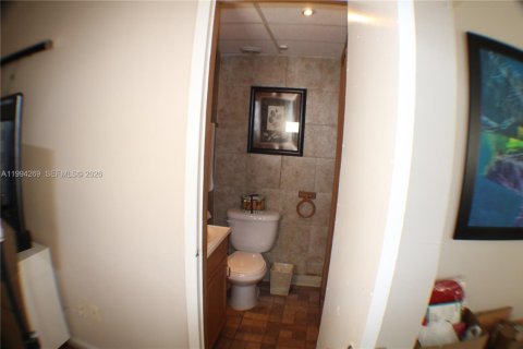 Adosado en venta en Miami, Florida, 3 dormitorios, 102.29 m2 № 2055886 - foto 7
