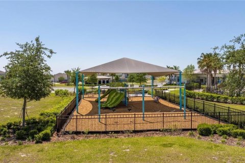 House in Groveland, Florida 4 bedrooms, 171.87 sq.m. № 2230525 - photo 30