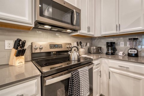 Condo in Davenport, Florida, 2 bedrooms  № 1392113 - photo 6