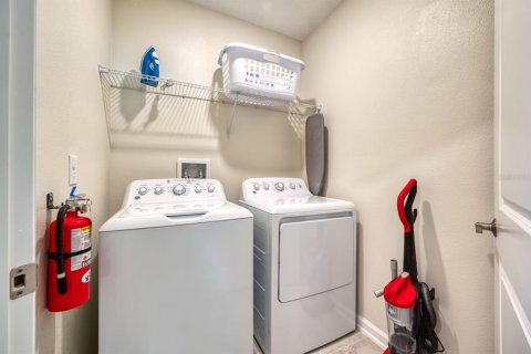Condo in Davenport, Florida, 2 bedrooms  № 1392113 - photo 23