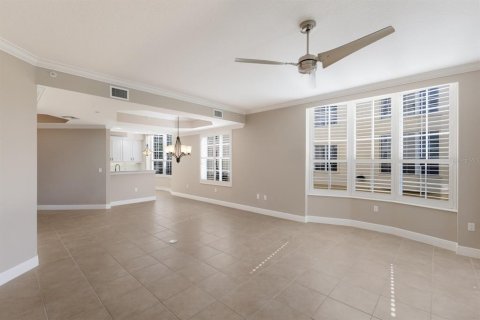 Condominio en venta en Lakewood Ranch, Florida, 3 dormitorios, 212.47 m2 № 1900784 - foto 13