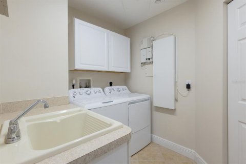 Condominio en venta en Lakewood Ranch, Florida, 3 dormitorios, 212.47 m2 № 1900784 - foto 29