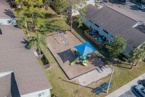 Condominio en venta en Brandon, Florida, 2 dormitorios, 85.28 m2 № 1904368 - foto 9