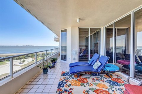 Condo in Longboat Key, Florida, 2 bedrooms № 2109547 - photo 14
