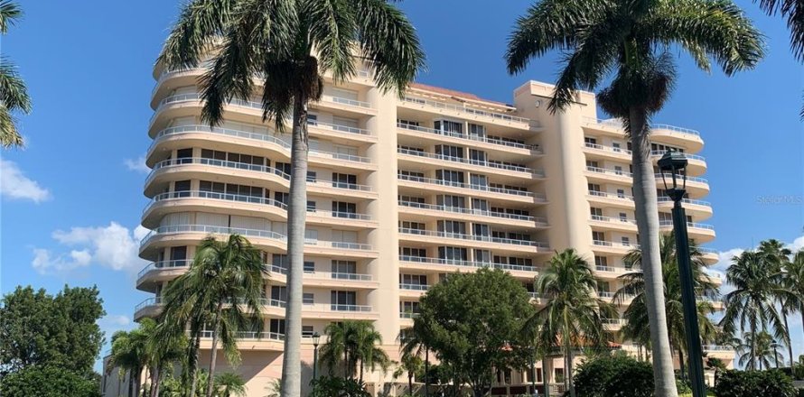 Condo in Longboat Key, Florida, 2 bedrooms № 2109547
