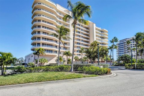 Condo in Longboat Key, Florida, 2 bedrooms № 2109547 - photo 28