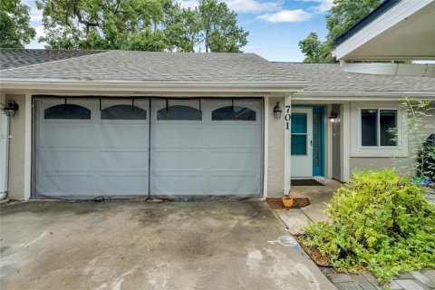 Townhouse in Winter Springs, Florida 3 bedrooms, 136.57 sq.m. № 1312495 - photo 1