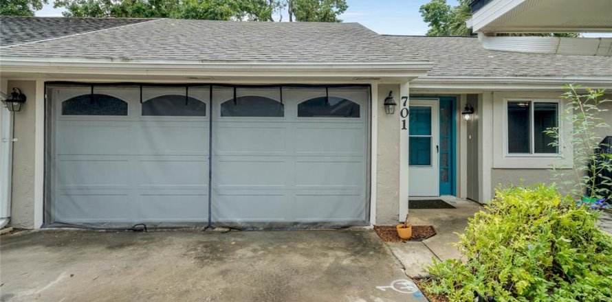Townhouse in Winter Springs, Florida 3 bedrooms, 136.57 sq.m. № 1312495