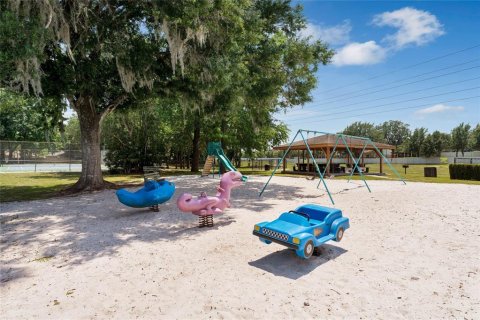 Townhouse in Winter Springs, Florida 3 bedrooms, 136.57 sq.m. № 1312495 - photo 27