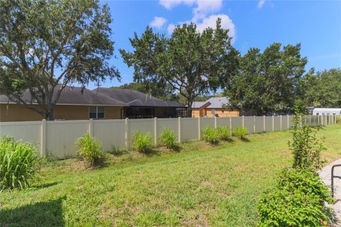 House in Ruskin, Florida 3 bedrooms, 143.07 sq.m. № 2219814 - photo 24