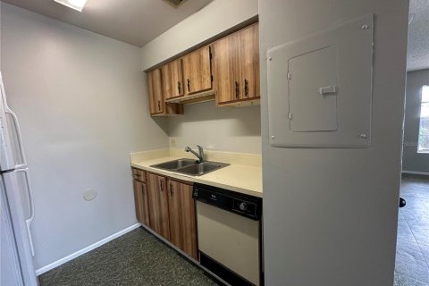 Condominio en alquiler en Orlando, Florida, 1 dormitorio, 49.15 m2 № 1905794 - foto 13