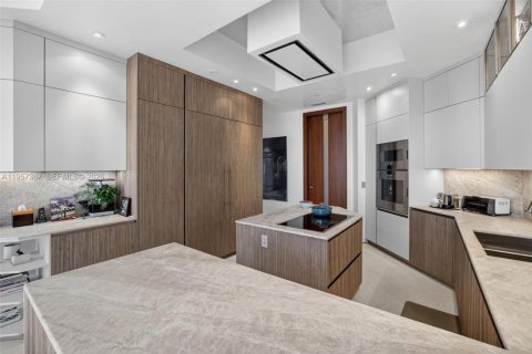 Купить кондоминиум в Авентура, Флорида 5 спален, 458.01м2, № 2025007 - фото 20